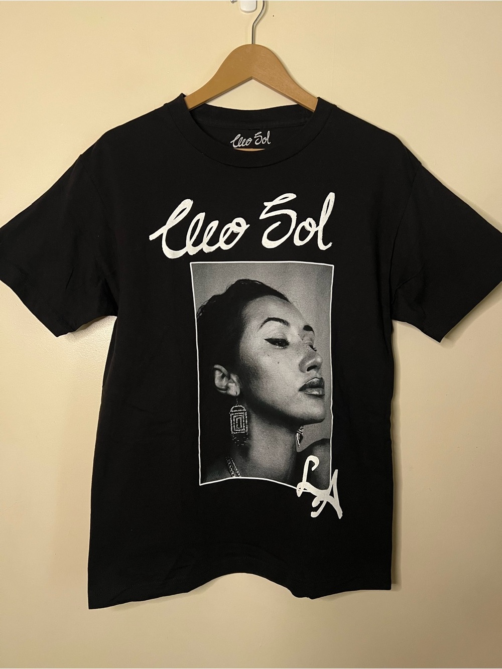 Cleo Sol LA Los Angeles You Are Loved Hollywood Bowl Concert Merch T Shirt M